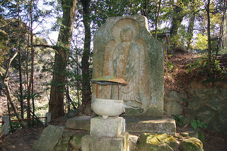 2012年01月09日_DSC_0469弥勒菩薩大石棺仏