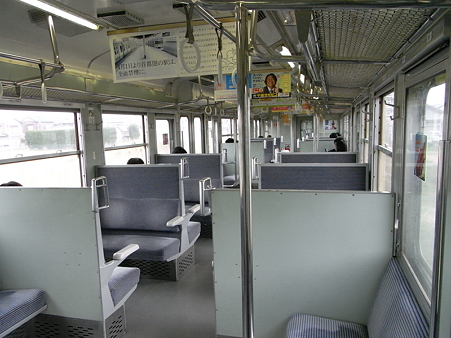 113系成田線車内5