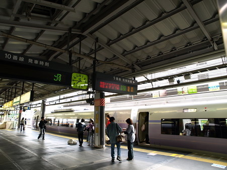 E351系(新宿駅)2