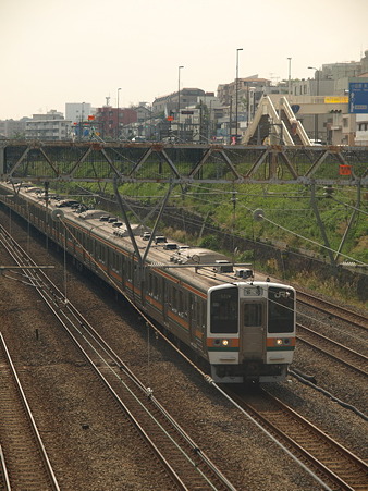 211系東海道本線(東神奈川)