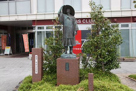七尾駅前長谷川等伯青雲の像 - 1