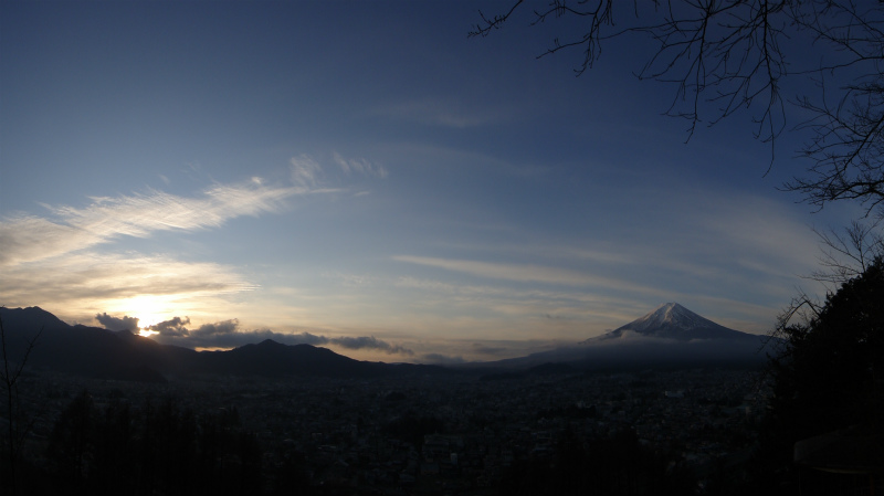 2012年の初日の出と富士山の姿