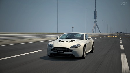 アストンマーティン V12 バンテージ '10 テスト (6)